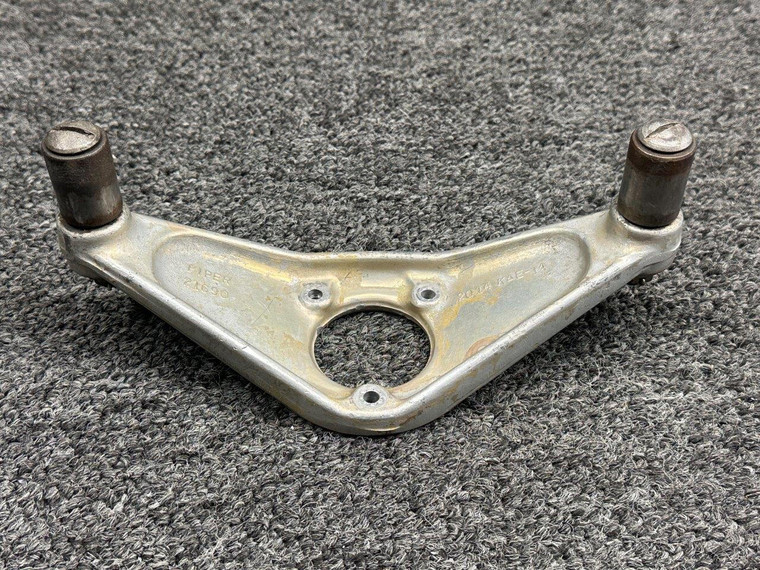 44386-000, 14976-011 Piper PA24-400 Nose Gear Steering Arm with Bushings
