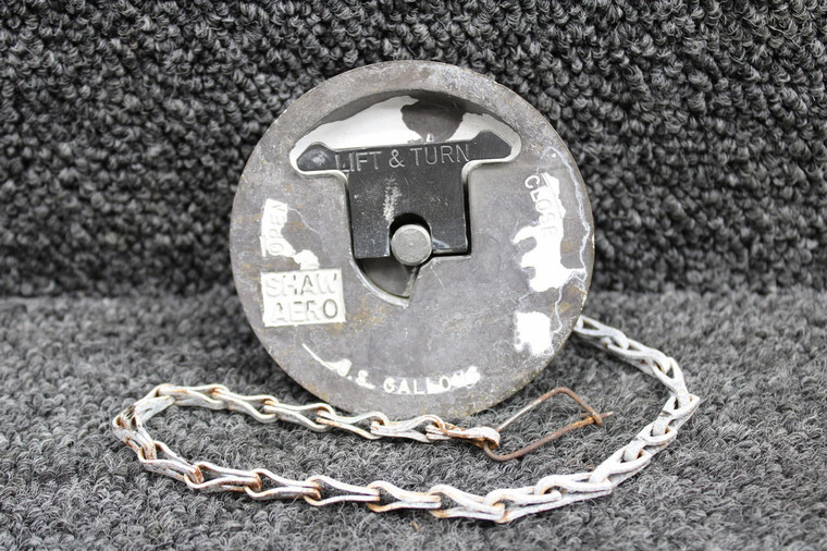 516-001 Shaw Aero Fuel Cap with Chain (Slight Corrosion)