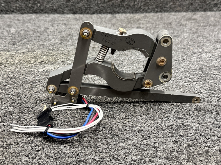 B033-5, B112-1 Robinson R22 Beta Rotor Brake Assembly with Arms and Brackets
