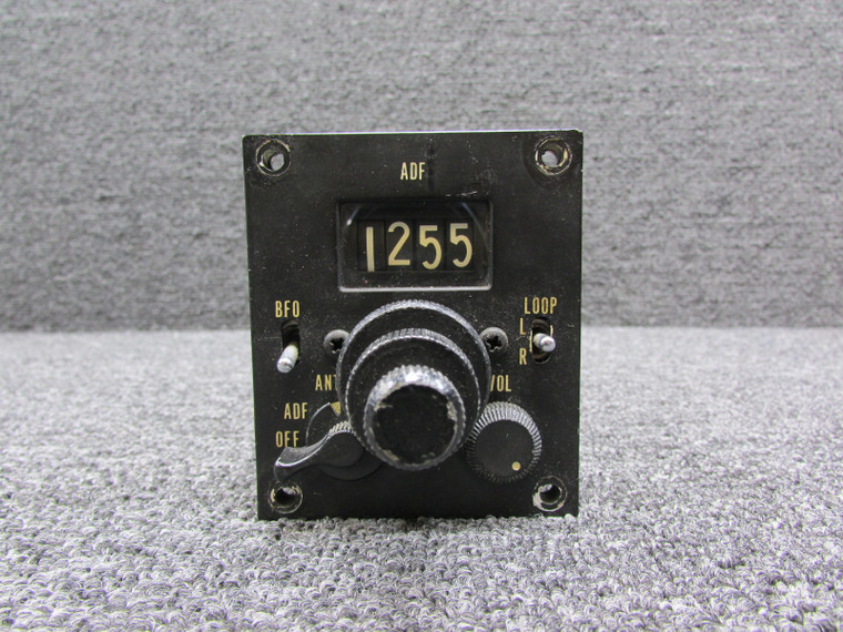 071-1033-00 King Radio KFS-580 Control ADF without Casing