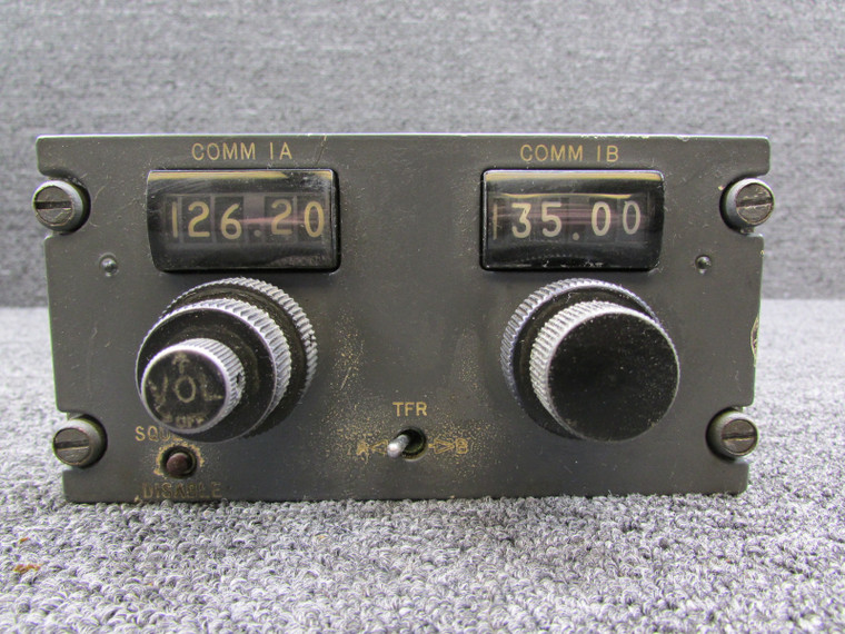 2488600-11 Learjet Comm Frequency Selector (Worn and Cracked Face)