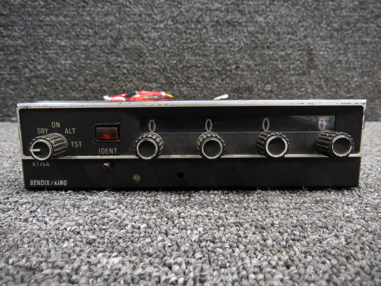 066-1062-00 Bendix King KT-76A ATC Transponder Radio w Mods and Tray (14V, Core)