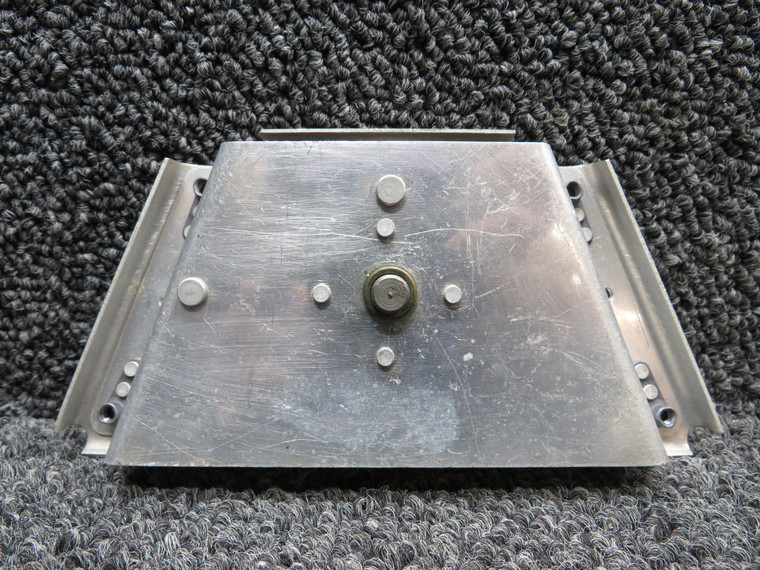 62757-000, 62759-000, 20908-000, 62844-000 Piper PA28-180 Trim Crank Assembly
