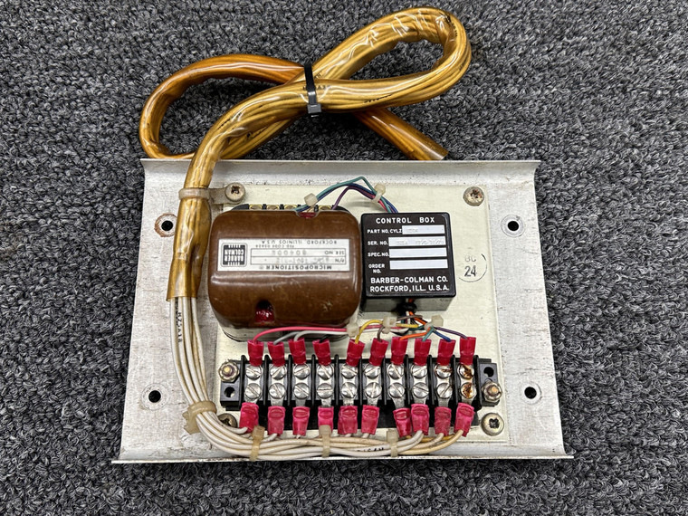AYLZ-7607-312, CYLZ-9504 Beechcraft B-60 Barber Colman Control Panel Assembly