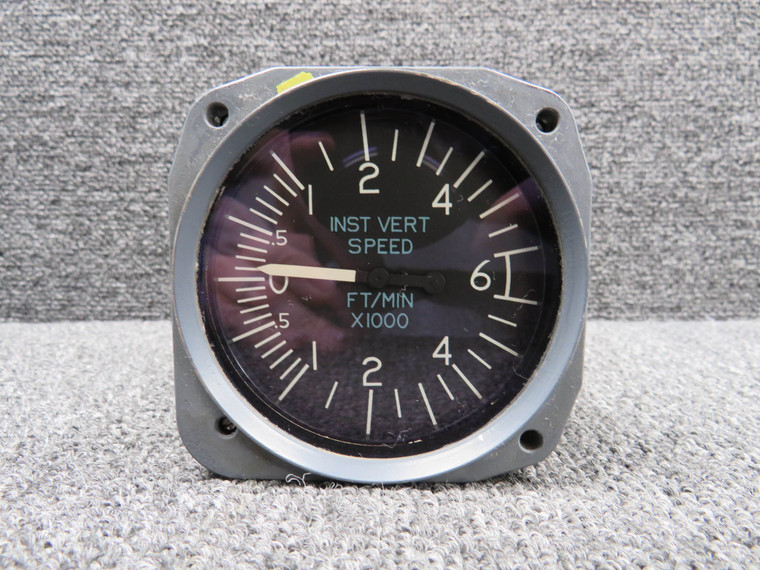 30260-1117 (Alt: C661006-0101) Aerosonic Vertical Speed Indicator