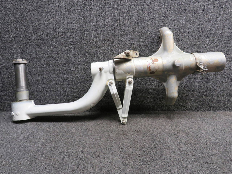31903-000 (Use: 31903-002) Piper PA23-250 Strut Assy Main Gear