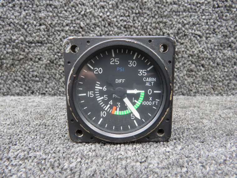 3000-0103 (Alt: C668516-0103) United Cabin Altitude &amp; Diff Pressure Indicator