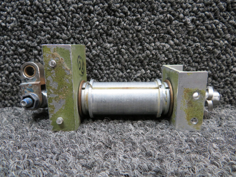 37424-000 Piper PA34-200T Stabilizer Trim Adjustment Shaft Assembly