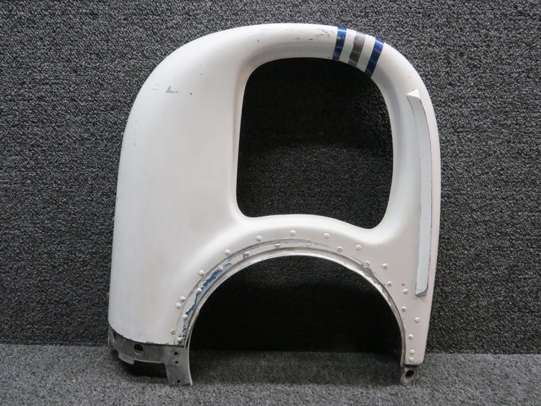 0851005-26 Cessna 310H Engine Nose Cowl Assembly RH (Strip Missing)