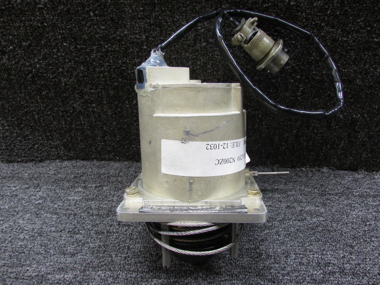 065-0076-05 King Radio KSA-470 Servo Actuator w Mods &amp; Servo Mount