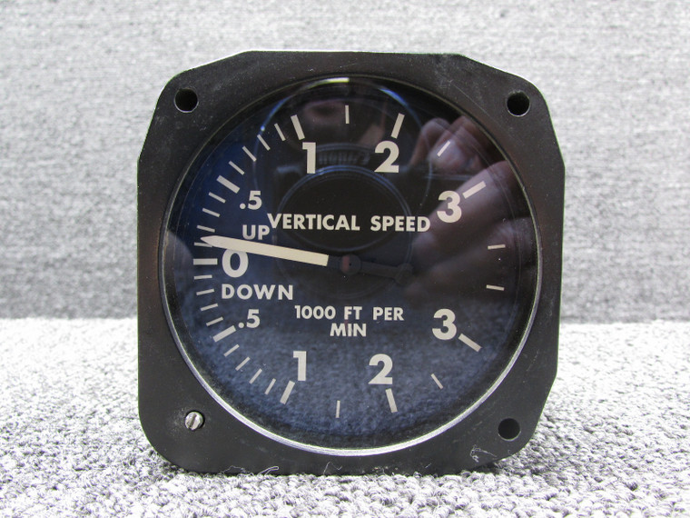 30230-1165 Aerosonic Vertical Speed Indicator