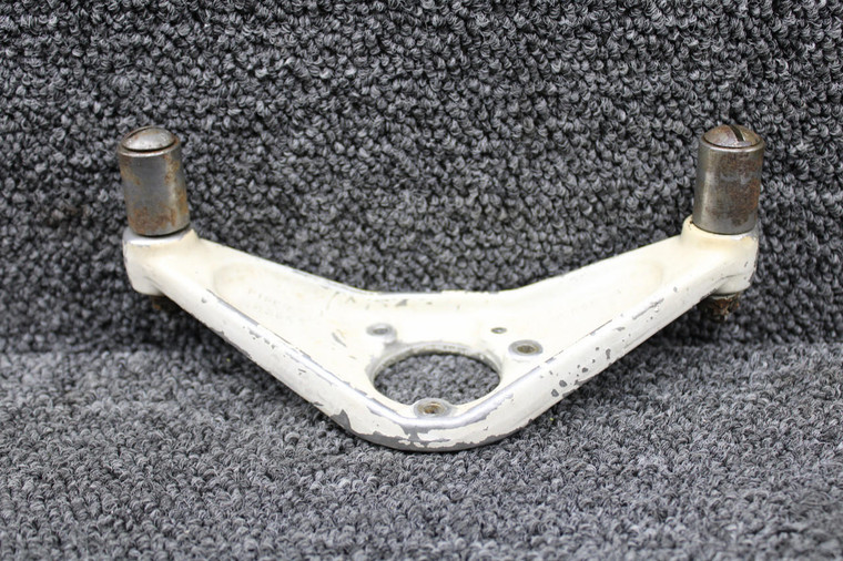 44386-000, 14976-011 Piper PA31-350 Nose Gear Steering Arm with Bushings