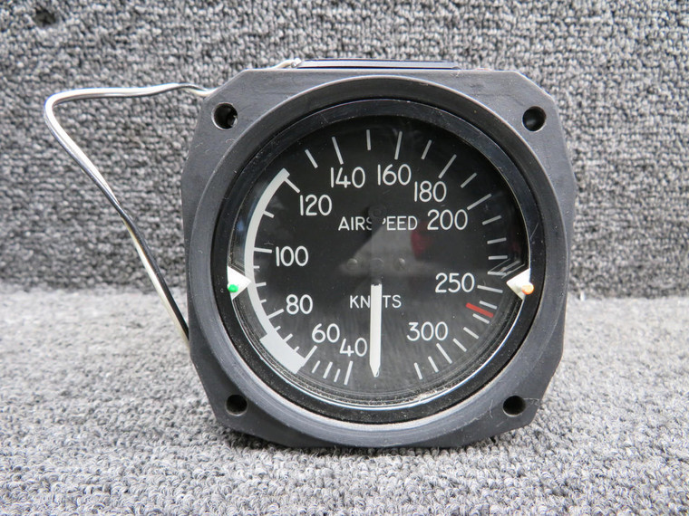 8040 United Instruments Airspeed Indicator, Lighted (28V) (Code: B.617)