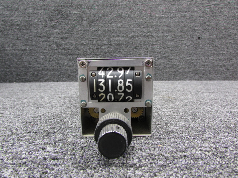 171-431-05-000 Gables Control Head (Missing Face, Broken Knob) (Core)