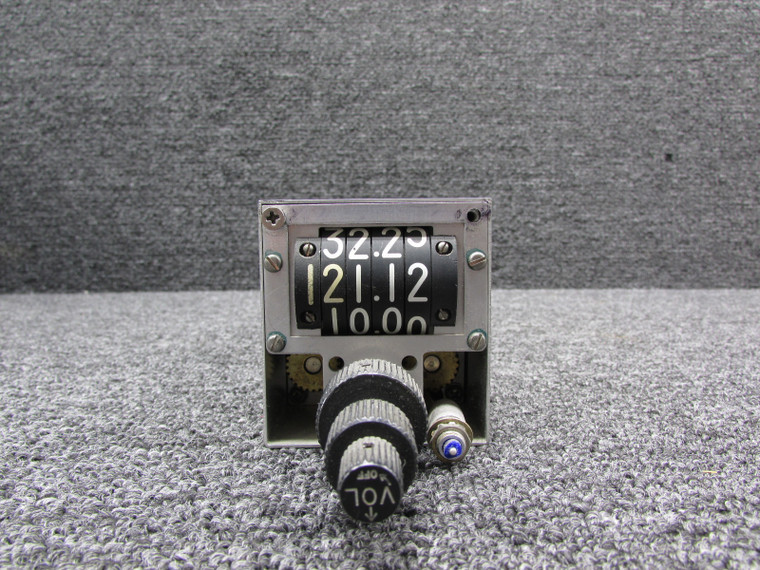 171-431-45-100 Gables Control Head (Missing Face, Broken Knob) (Core)