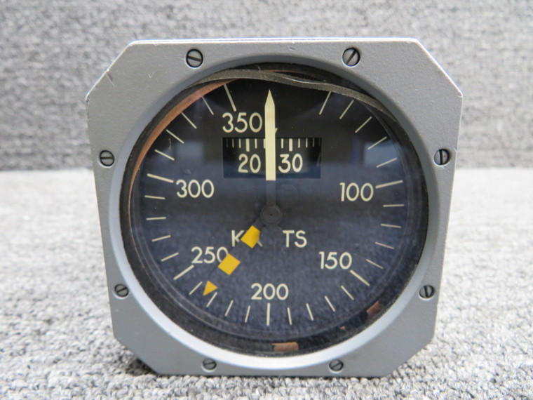 21140-1120 Aerosonic Dual Airspeed Indicator (Worn Face)