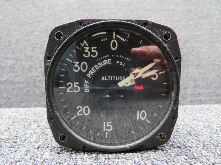 906D (Alt: 26-84051-5) Kollsman Dual Altimeter &amp; Differential Pressure Indicator