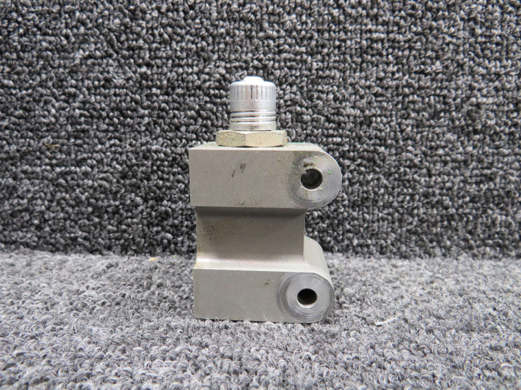 MY20-728.16-A Bloc-Raccord Hydraulic Block with Green Repairable Tag (Core)