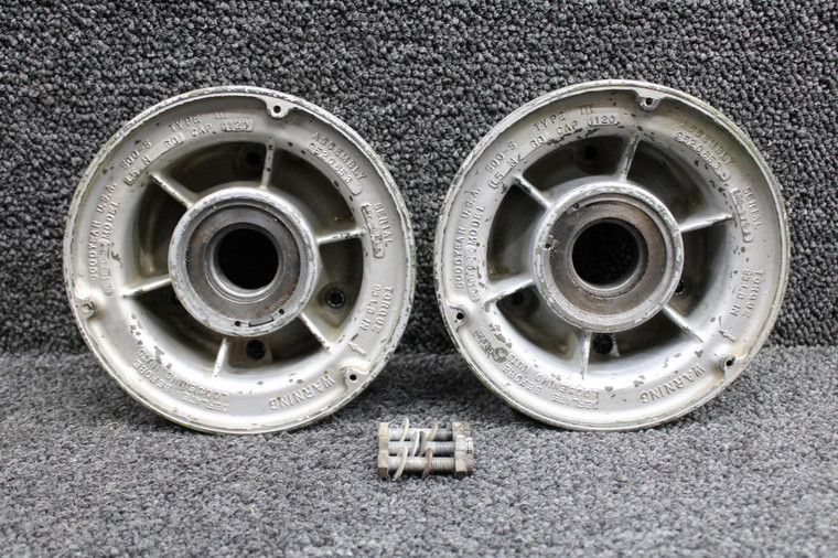 9520653 Goodyear PC18TC37 Nose Wheel 5.00-5 Assembly