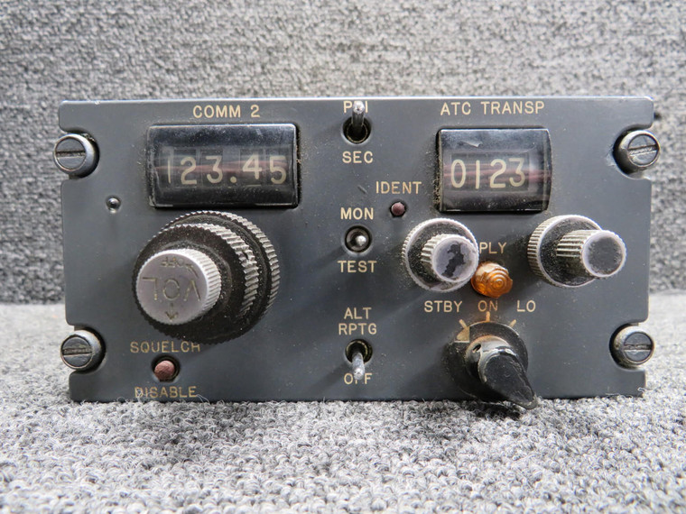 LearJet 24D Transponder and DME Unit