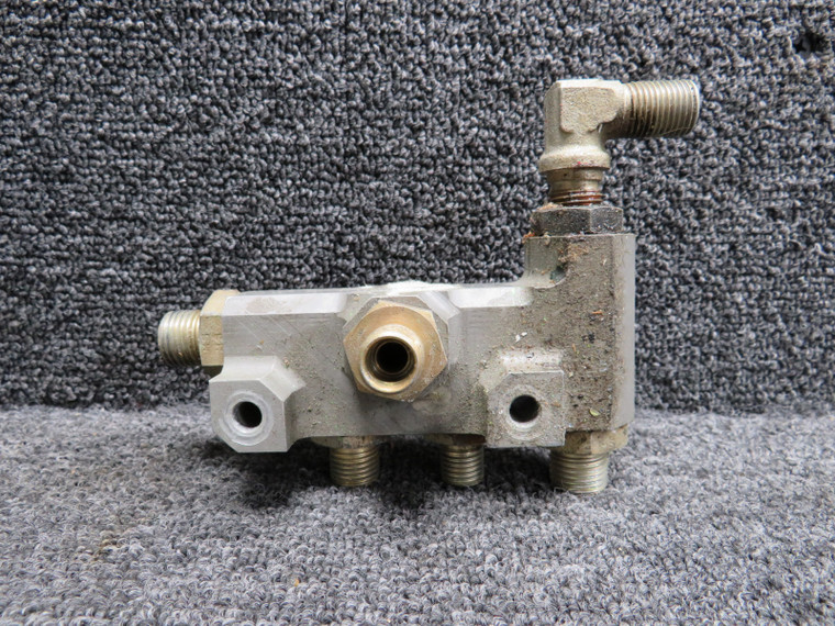 MY20-751.14-1 Dassault Hydraulic Union w Repairable Tag (Core)