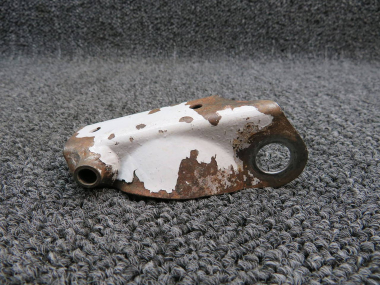21068-001 (USE: 24842-001) Piper PA24 Bracket Assembly RH Gear Door
