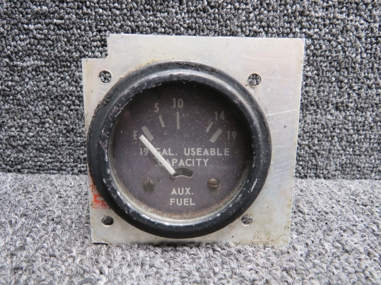 Auxilliary Fuel Indicator (19 Gal. Useable Capacity) (12 Volts)