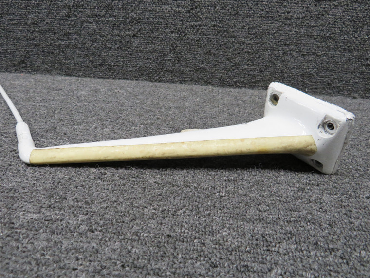 16040 Lockheed Jetstar II Antenna (Cracked Antenna and Connector) (Core)