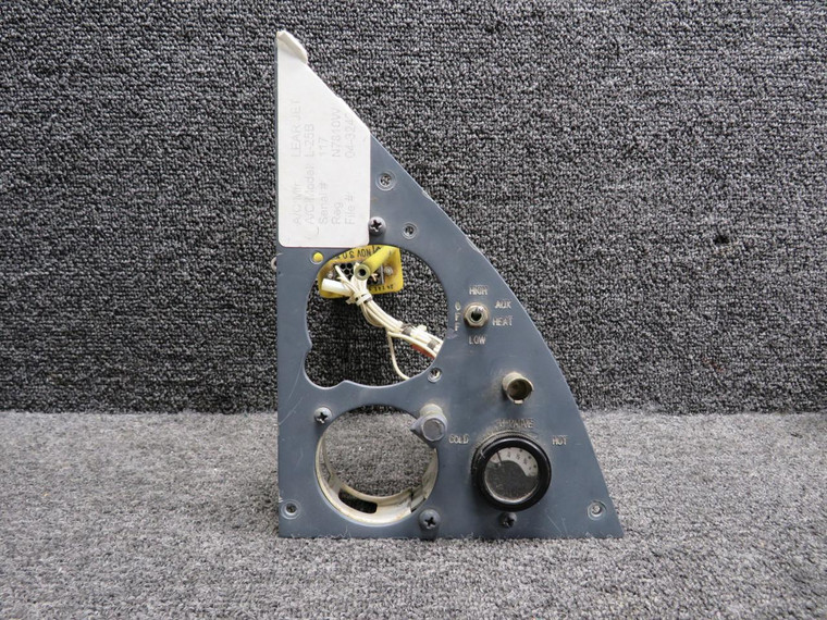 2488334-727, 90100071 Learjet Pilot Panel with H Valve Temp Indicator