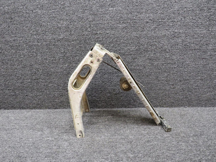 95266-000 (Alt: 96269-000) Piper PA34-200T Trim Stabilator Rib Assembly (Worn)