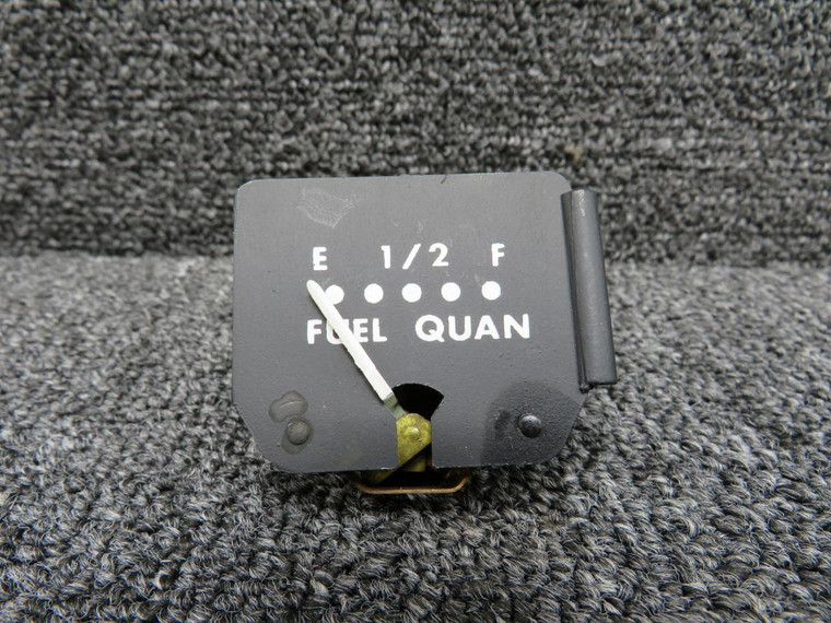 Fuel Quantity Gauge (Range: Empty-Full)