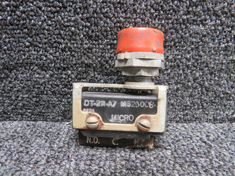 DT-2R-A7 UND Lab Landing Gear Position Micro-Switch (Volts: 125-250)