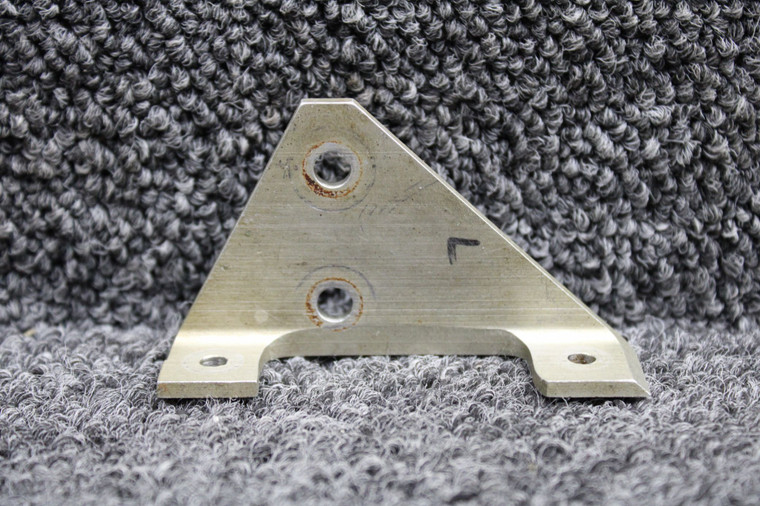1241415-1 Cessna 210F Main Gear Actuator Anchor LH