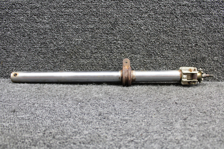 0760640-1 (Use: 1290001K12) Cessna 182H Control Tube w Bearing Assy (Corrosion)