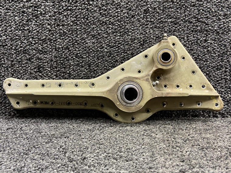 300-113032-2 Rockwell 700 Forward Inboard Main Gear Fitting RH