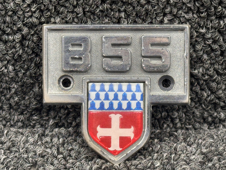 96-000128 Beechcraft 95-B55 Model B55 Emblem with Crest