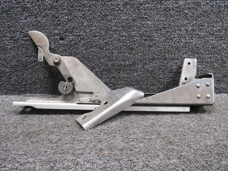 Mitsubishi MU-300-1A Engine Throttle Cable Bracket LH