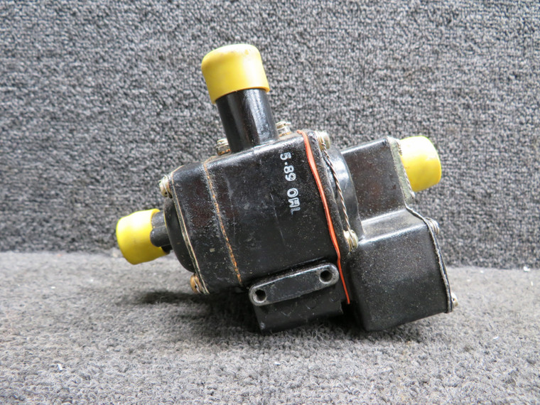 1532-3B Bendix Model 3 De-Ice Distribution Valve