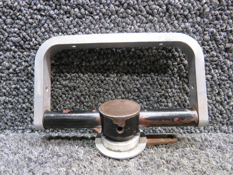 2517103-5 Cessna T303 Emergency Exit Door Handle Assembly (Missing Grip)