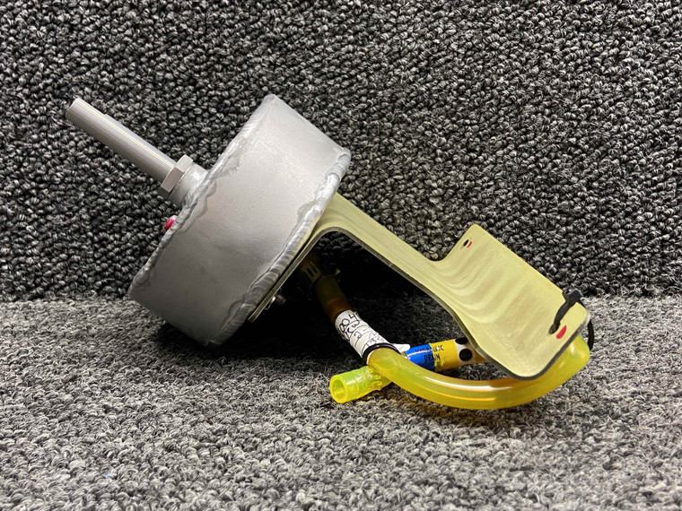 46F290003-006, 46F290004-005 Piper M600 Aft Hydraulic Reservoir with Bracket