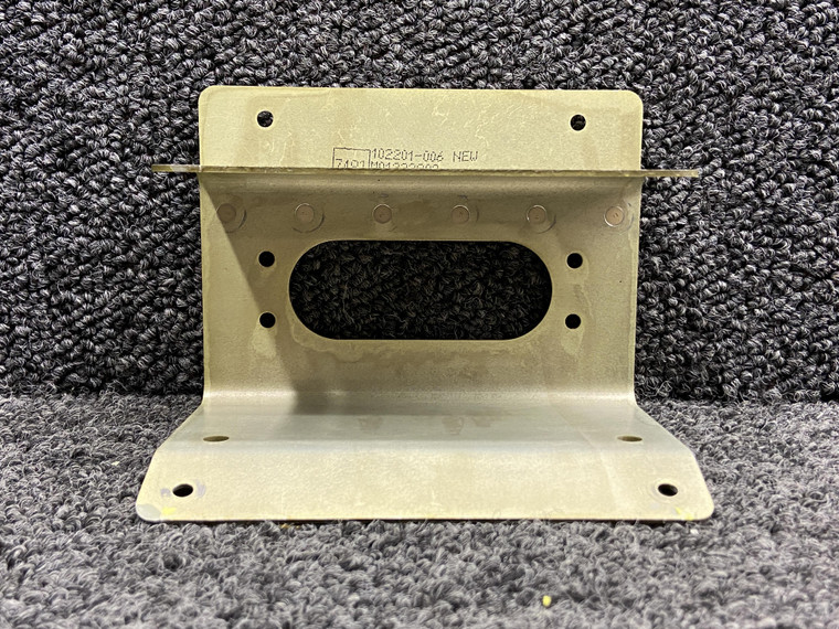 102201-004, 102201-002 Piper M600 External Power Receptacle Mount