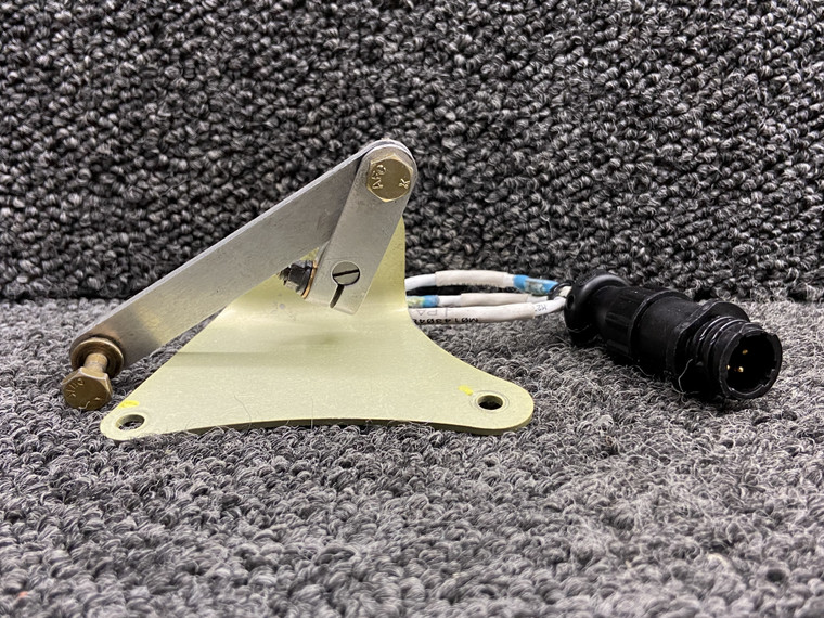 SP22E-SB, 46P760004-001 Piper M600 Throttle Position Switch w Bracket