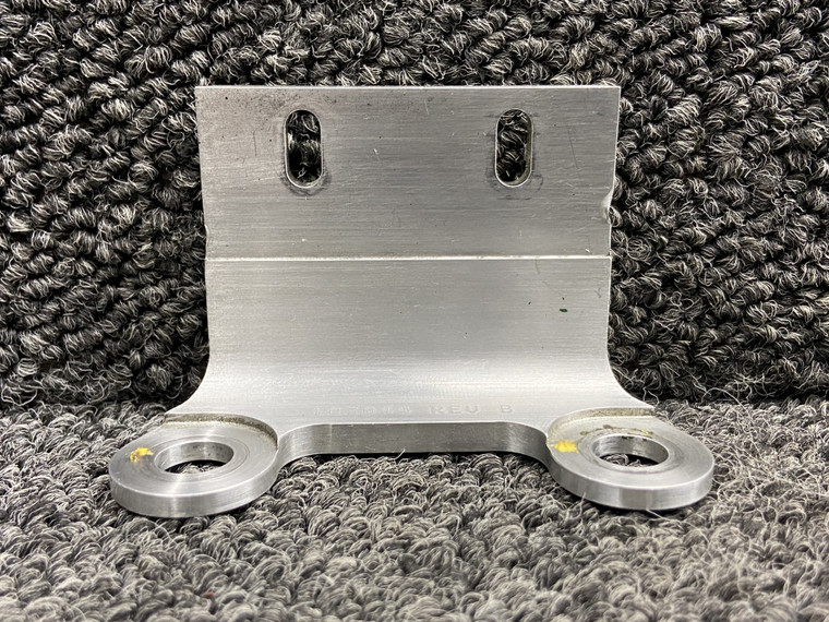 3E2298 (Alt: 686-105) Piper M600 Propeller De-Ice Mounting Bracket (Short)