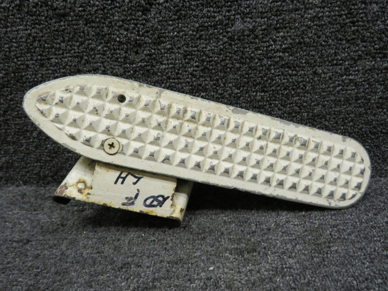 0541154-1 (Cast: 0541154-495) Cessna Main Gear Step LH or RH
