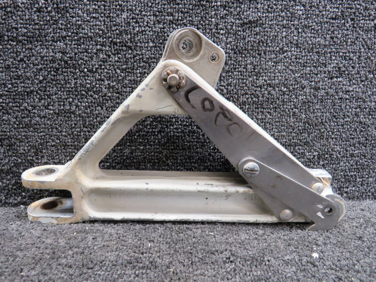67025-002 Piper PA34-200T Main Landing Gear Truss Assembly LH (No Small Link)