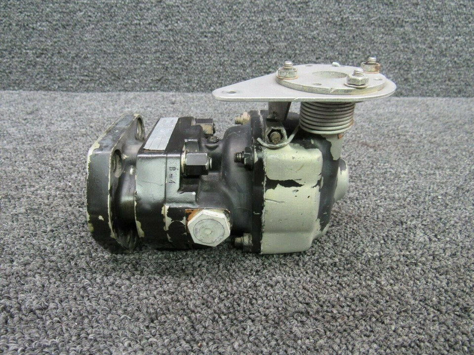 B4 (Alt 16564000) O540A1D5 Hartzell Propeller Governor