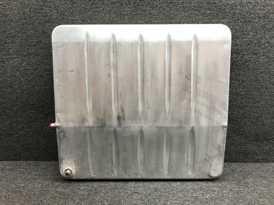 0526007203 Cessna 172M Fuel Tank Assembly LH (Standard Range)