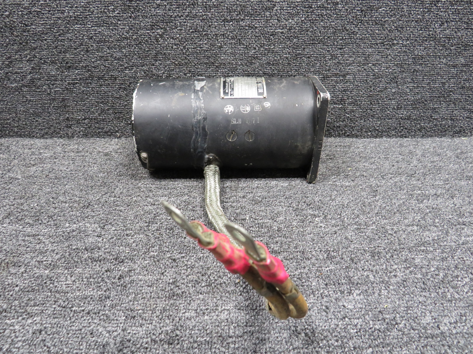 AM-20 (Alt: 016A-988300-1) Mitsubishi Direct Current Motor (26Volts)