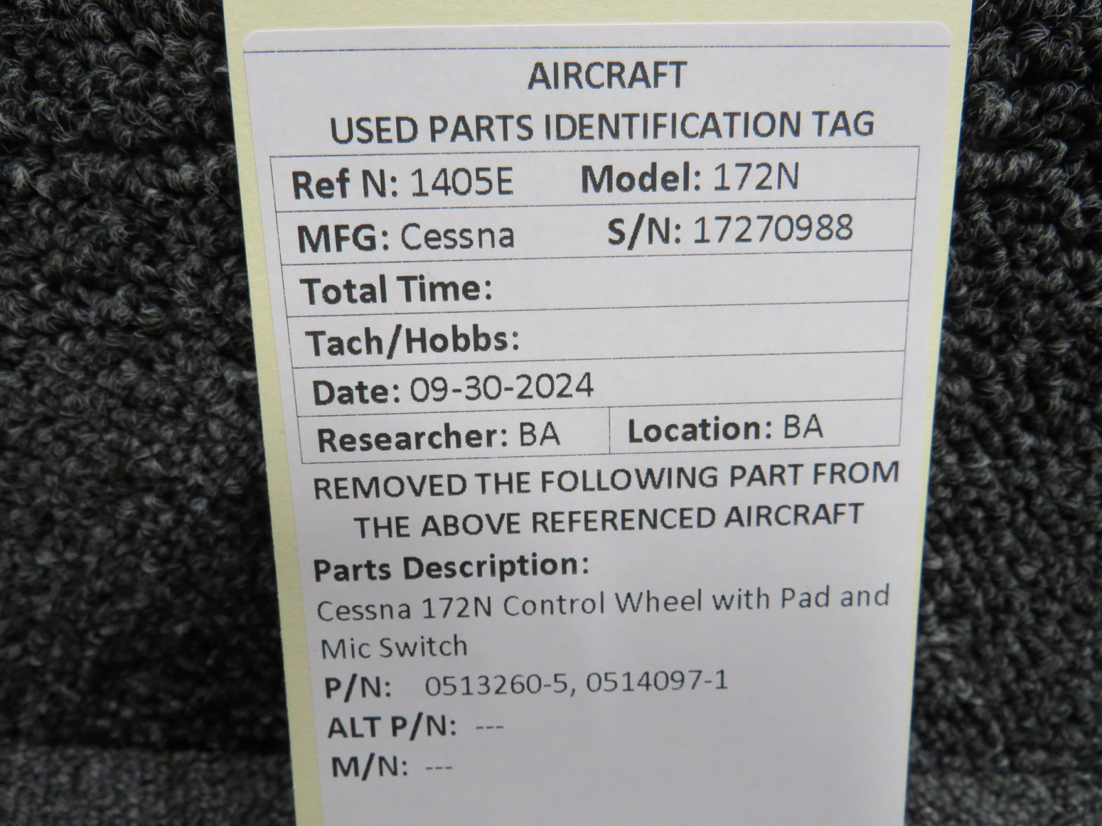 0513260-5, 0514097-1 Cessna 172N Control Wheel has Pad and Mic Switch