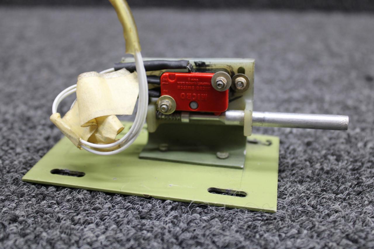 5415535-37 Learjet 55 Upper or Lower Passenger Door Warning Switch
